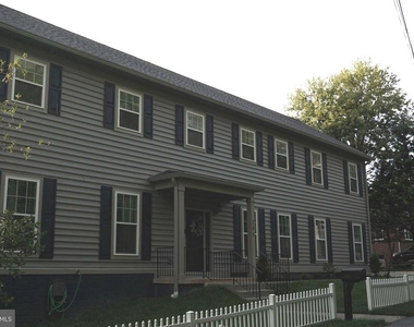 208 Bryan Avenue - Photo Thumbnail 1