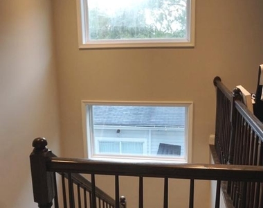 208 Bryan Avenue - Photo Thumbnail 25