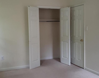 10316 Royal Road - Photo Thumbnail 15