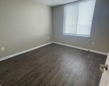 11710 Old Georgetown Road - Photo Thumbnail 19