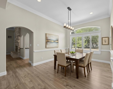 4801 Interlachen Ln - Photo Thumbnail 8