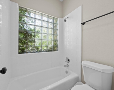 4801 Interlachen Ln - Photo Thumbnail 17