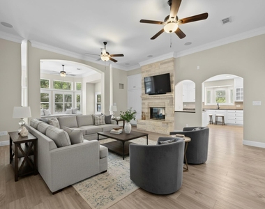 4801 Interlachen Ln - Photo Thumbnail 4