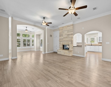 4801 Interlachen Ln - Photo Thumbnail 5