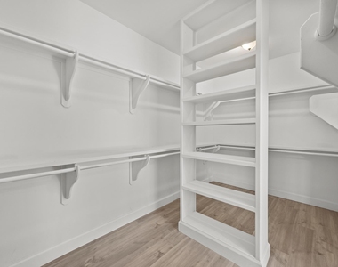 4801 Interlachen Ln - Photo Thumbnail 14