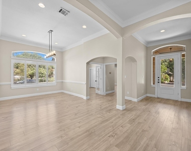 4801 Interlachen Ln - Photo Thumbnail 31