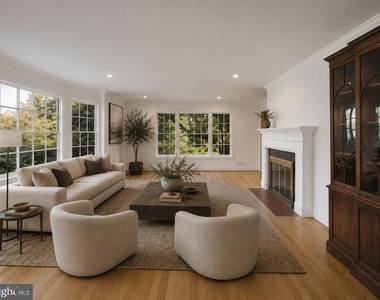 10810 Burbank - Photo Thumbnail 8
