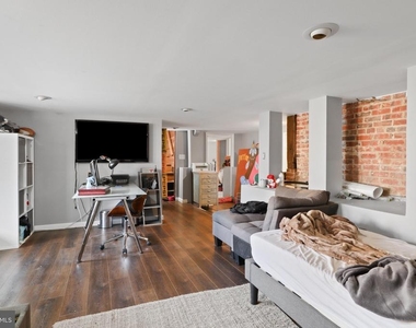 206 Grove Avenue - Photo Thumbnail 38