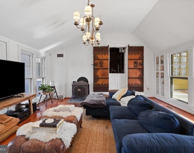 206 Grove Avenue - Photo Thumbnail 13
