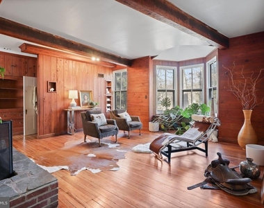 206 Grove Avenue - Photo Thumbnail 6