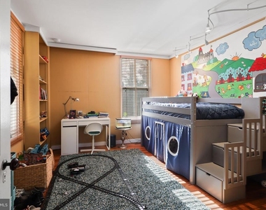 206 Grove Avenue - Photo Thumbnail 9