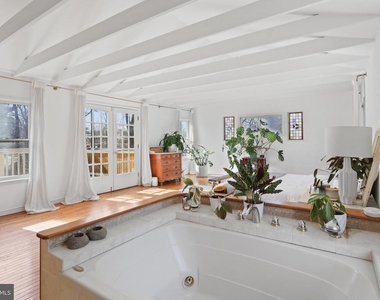 206 Grove Avenue - Photo Thumbnail 24