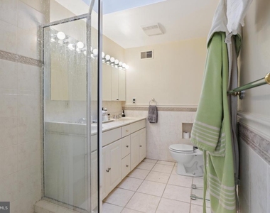 206 Grove Avenue - Photo Thumbnail 27
