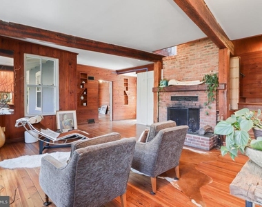 206 Grove Avenue - Photo Thumbnail 8