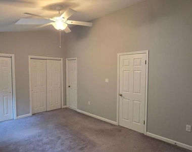 1353 Templeton Place - Photo Thumbnail 14