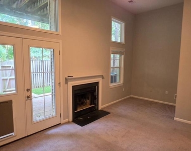 1353 Templeton Place - Photo Thumbnail 29