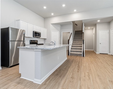 541 Caymus Dr - Photo Thumbnail 13
