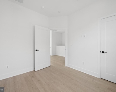 5609 Vermillion Cir - Photo Thumbnail 44