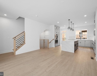 5609 Vermillion Cir - Photo Thumbnail 14