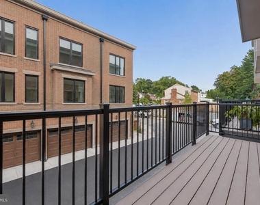 5609 Vermillion Cir - Photo Thumbnail 21
