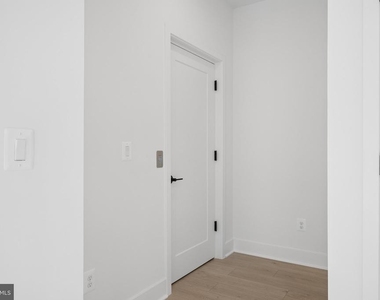 5609 Vermillion Cir - Photo Thumbnail 35