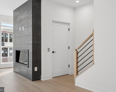 5609 Vermillion Cir - Photo Thumbnail 12