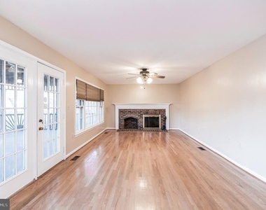 14524 Pebblewood Drive - Photo Thumbnail 6