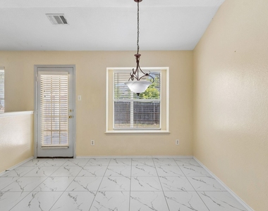 1512 Sweet Leaf Ln - Photo Thumbnail 12