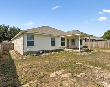 1512 Sweet Leaf Ln - Photo Thumbnail 32
