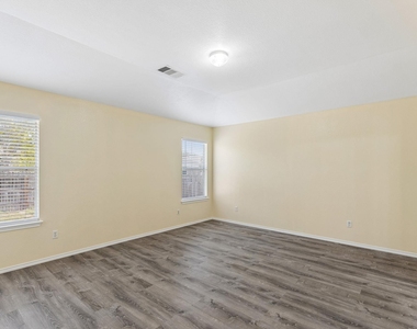 1512 Sweet Leaf Ln - Photo Thumbnail 22