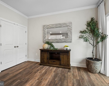 122 Dickenson Drive - Photo Thumbnail 14