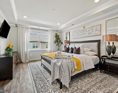 122 Dickenson Drive - Photo Thumbnail 20