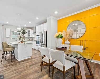 122 Dickenson Drive - Photo Thumbnail 12