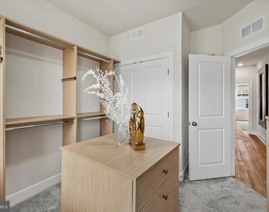 122 Dickenson Drive - Photo Thumbnail 29