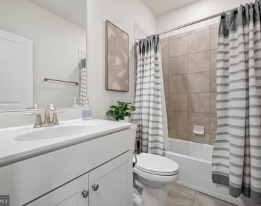 122 Dickenson Drive - Photo Thumbnail 31