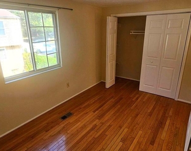 23 Cross Ridge Court - Photo Thumbnail 16