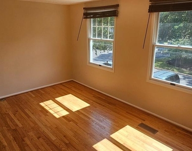 23 Cross Ridge Court - Photo Thumbnail 9