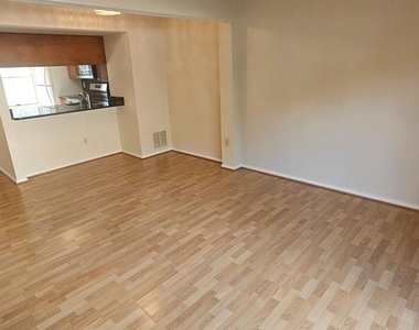 23 Cross Ridge Court - Photo Thumbnail 5