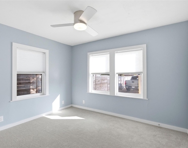 905 E 53rd St - Photo Thumbnail 24