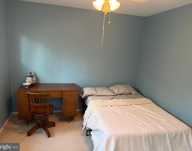 3608 Old Baltimore Drive - Photo Thumbnail 8