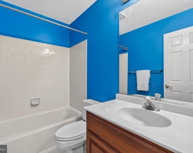10117 Meyer Point Terrace - Photo Thumbnail 24