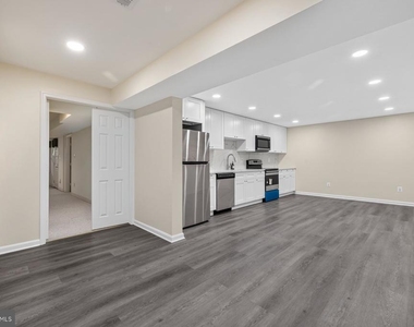 10117 Meyer Point Terrace - Photo Thumbnail 38