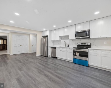 10117 Meyer Point Terrace - Photo Thumbnail 39