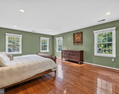 10117 Meyer Point Terrace - Photo Thumbnail 28