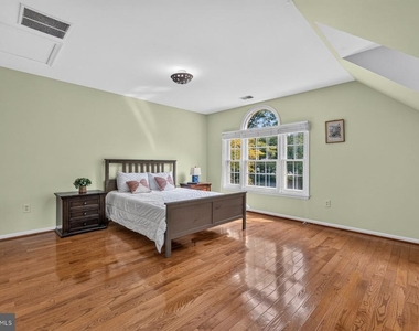 10117 Meyer Point Terrace - Photo Thumbnail 25