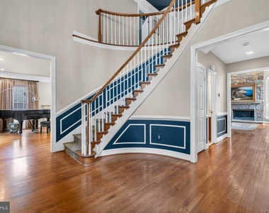 10117 Meyer Point Terrace - Photo Thumbnail 3