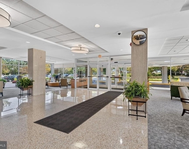 10500 Rockville Pike - Photo Thumbnail 21