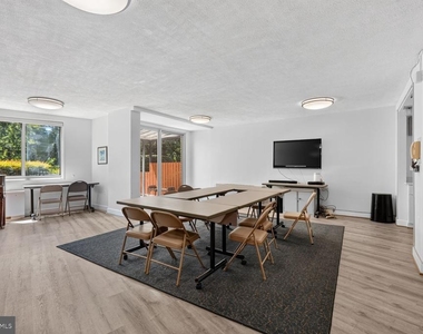 10500 Rockville Pike - Photo Thumbnail 19