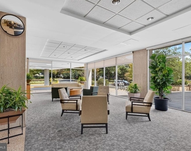 10500 Rockville Pike - Photo Thumbnail 22