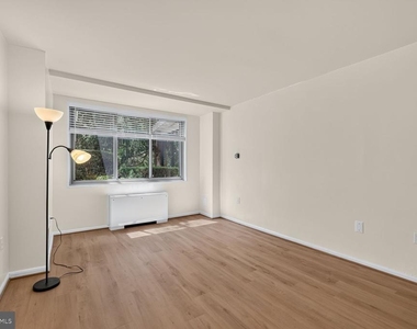 10500 Rockville Pike - Photo Thumbnail 12